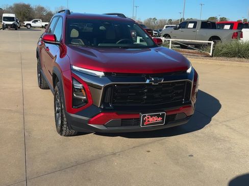 Used 2026 Chevrolet Equinox ACTIV image 4