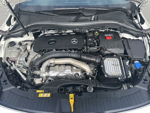 Used 2025 Mercedes-Benz GLA 250 image 31