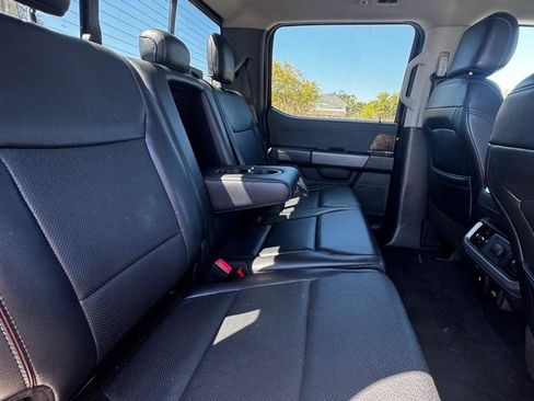 Used 2021 Ford F150 Lariat w/ Trailer Tow Package image 17