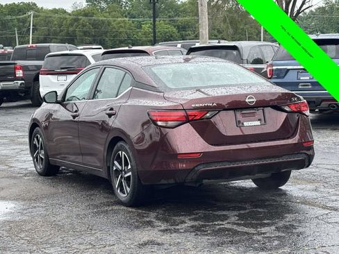 Used 2024 Nissan Sentra SV FWD image 2
