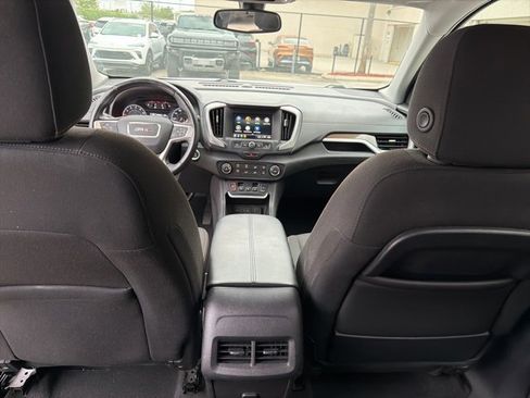 Used 2018 GMC Terrain SLE image 12