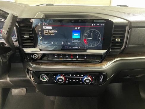 Used 2023 GMC Sierra 1500 SLE AWD/4WD image 16