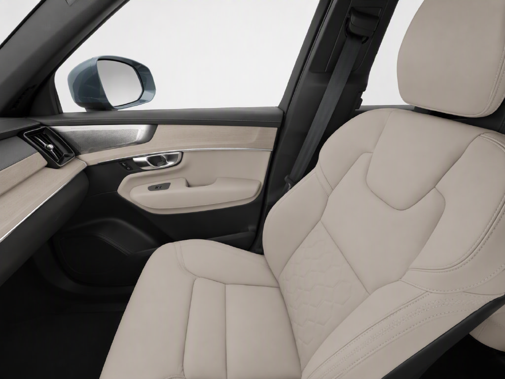 Used 2026 Volvo XC90 B6 Plus AWD/4WD image 13
