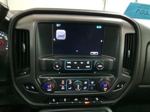 Used 2018 GMC Sierra 1500 SLT AWD/4WD image 40