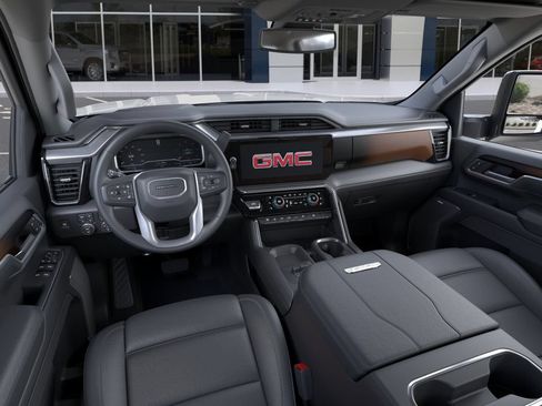 Used 2025 GMC Sierra 2500 Denali AWD/4WD image 15