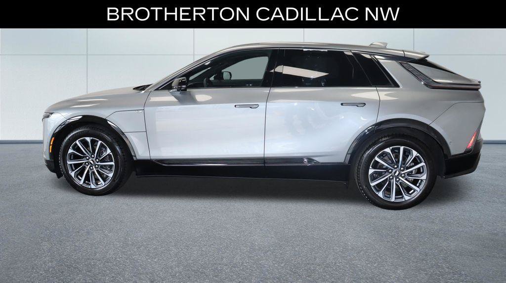 Certified 2024 Cadillac Lyriq Sport AWD/4WD image 2
