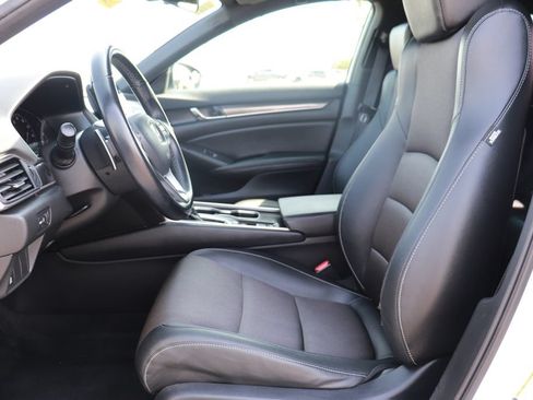 Used 2022 Honda Accord Sport image 12