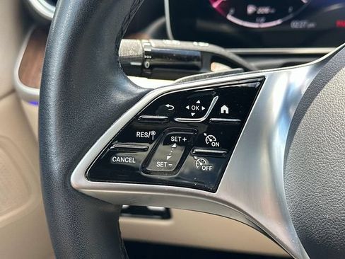 Certified 2022 Mercedes-Benz C 300 4MATIC Sedan image 21