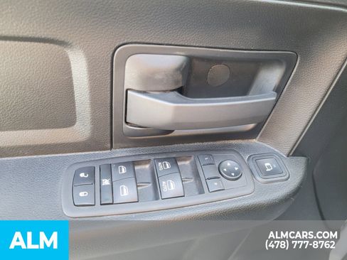 Used 2024 RAM 3500 Tradesman w/ Chrome Appearance Group image 27