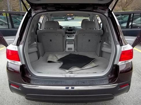 Used 2012 Toyota Highlander SE image 33