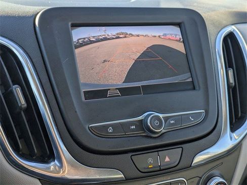 Certified 2022 Chevrolet Equinox LT w/ Driver Convenience Package image 22