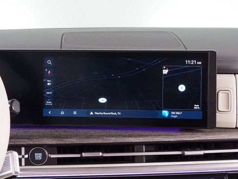 Used 2025 Hyundai Santa Fe Limited image 28