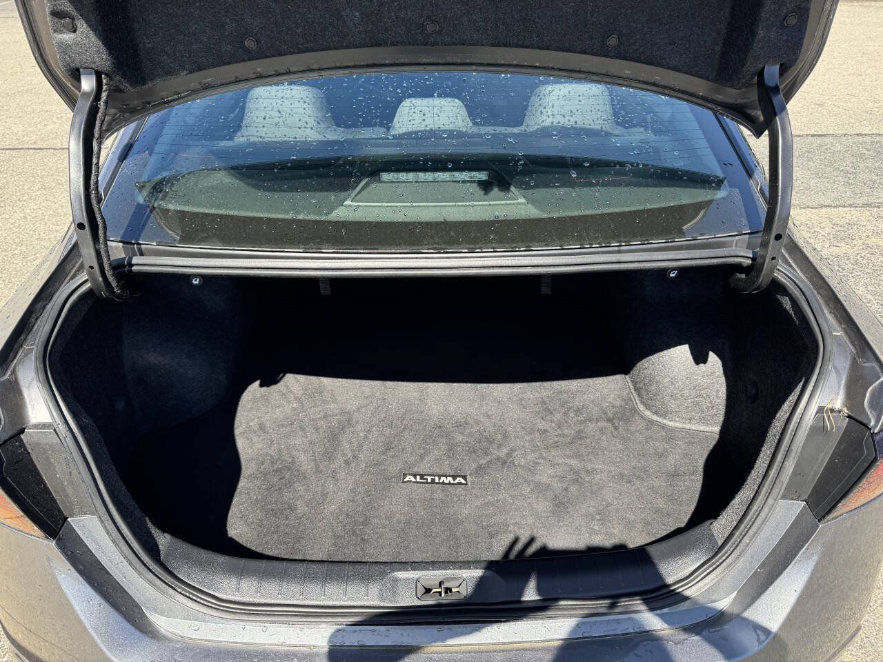 Used 2022 Nissan Altima 2.5 S FWD image 28