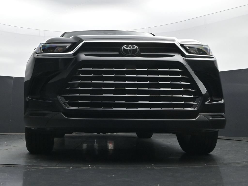 Used 2026 Toyota Grand Highlander XLE FWD image 47