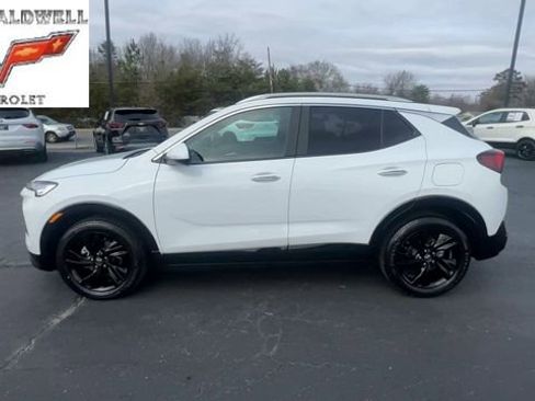 Used 2024 Buick Encore GX Sport Touring w/ Comfort Package image 5