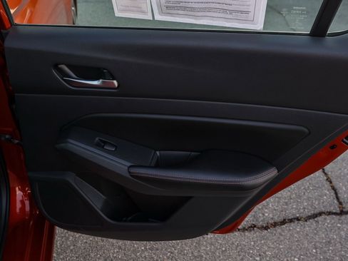 Used 2022 Nissan Altima 2.5 SR image 18