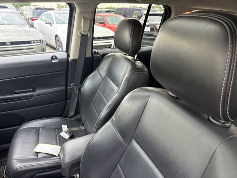 Used 2016 Jeep Patriot High Altitude AWD/4WD image 11