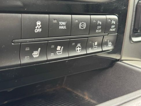 Used 2018 RAM 2500 Laramie w/ Sport Appearance Group image 41