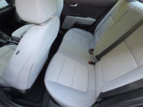 Used 2023 Kia Rio S image 8