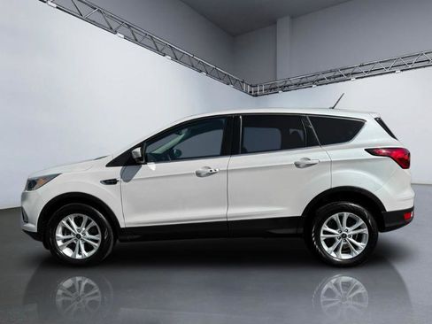 Used 2019 Ford Escape SE AWD/4WD image 2