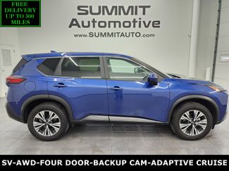 Used 2023 Nissan Rogue SV image 1