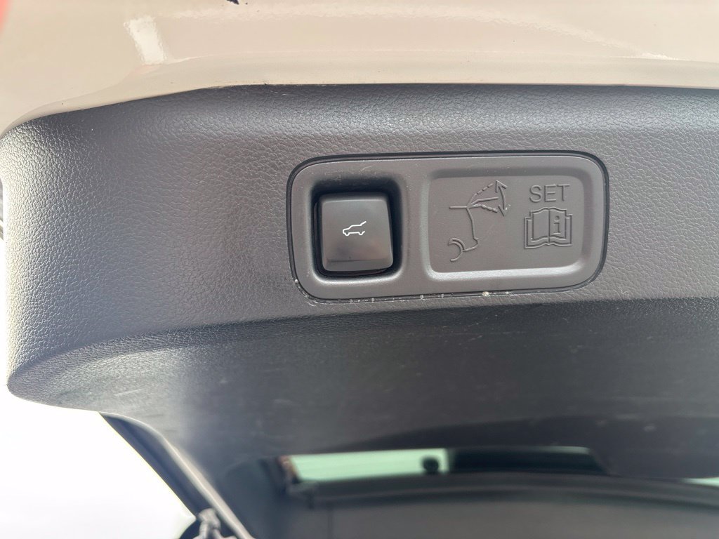 Used 2024 Ford Expedition Limited AWD/4WD image 56