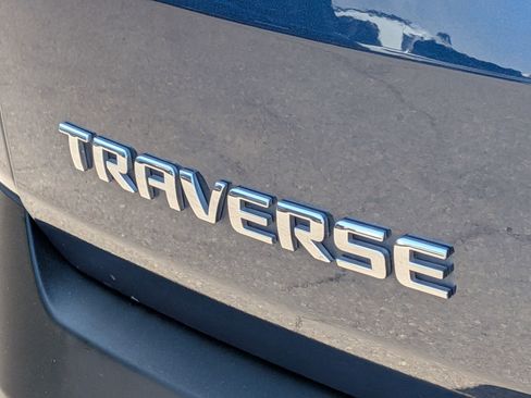 Used 2022 Chevrolet Traverse LS FWD image 30