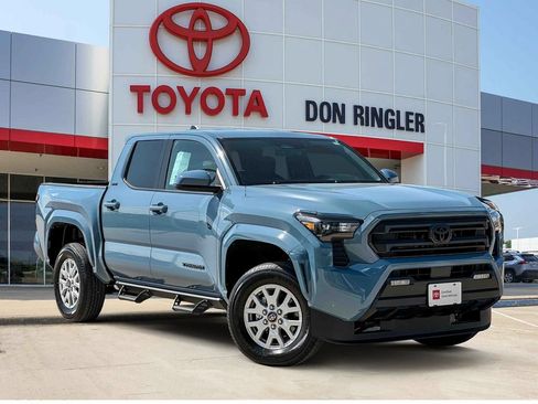 Certified 2026 Toyota Tacoma SR5 AWD/4WD image 1