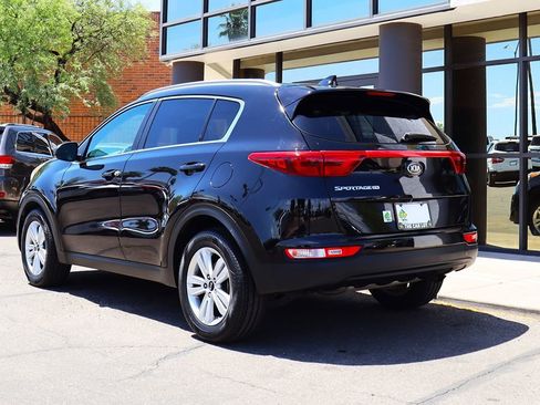 Used 2019 Kia Sportage LX w/ LX Popular Package image 9