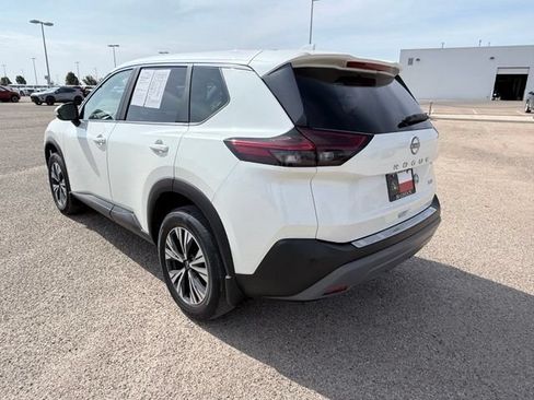 Used 2023 Nissan Rogue SV FWD image 8