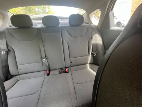 Used 2025 Kia K4 LXS image 33