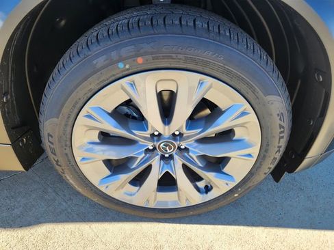 New 2026 MAZDA CX-90 Plug-In Hybrid w/ Preferred image 19