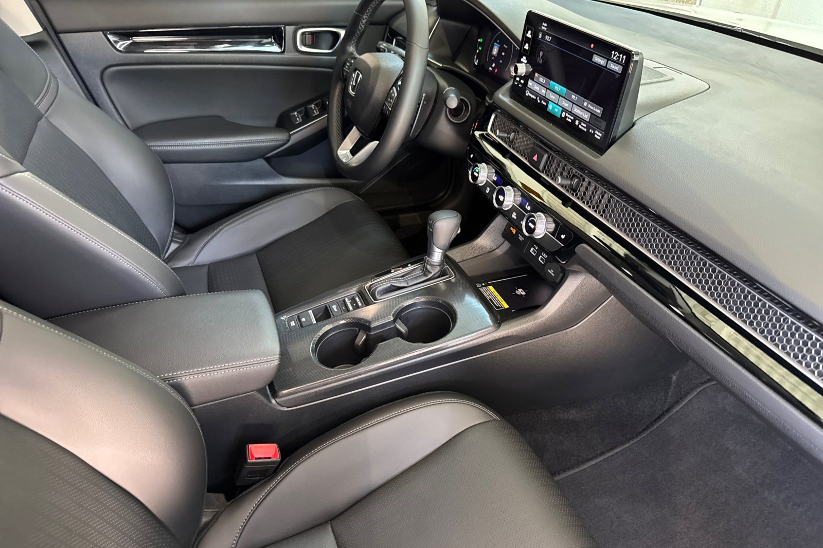 Used 2024 Honda Civic Touring image 19