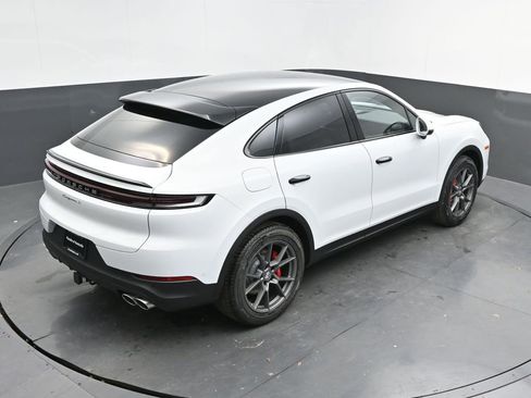 New 2025 Porsche Cayenne S image 36