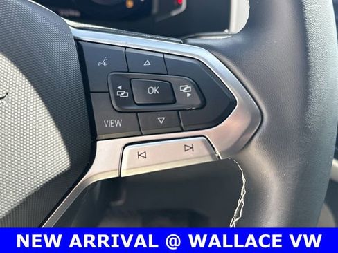 Used 2022 Volkswagen Atlas Cross Sport SE w/ Black Wheel Package image 21