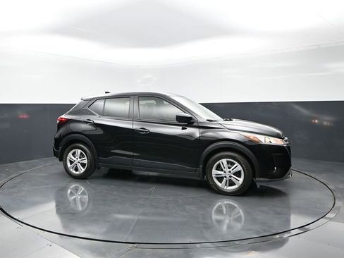 Certified 2024 Nissan Kicks S FWD image 6