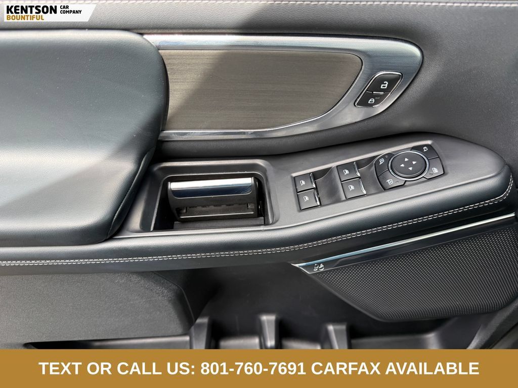 Used 2025 Ford Expedition Max Platinum AWD/4WD image 17