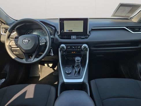 Used 2025 Toyota RAV4 LE image 18