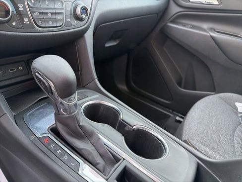 Used 2023 Chevrolet Equinox LT image 24