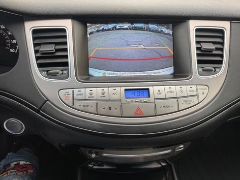 Used 2012 Hyundai Genesis 3.8 w/ Premium Pkg image 24