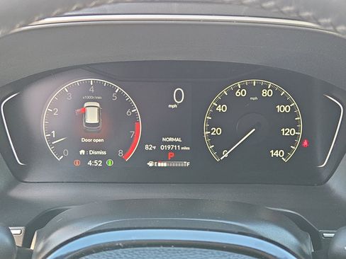 Used 2024 Honda Pilot Touring image 28