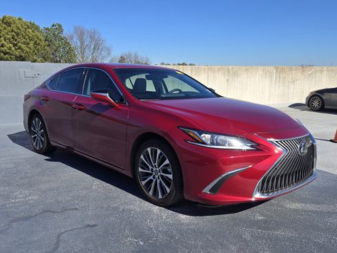 Used 2020 Lexus ES 350 w/ Premium Package image 2