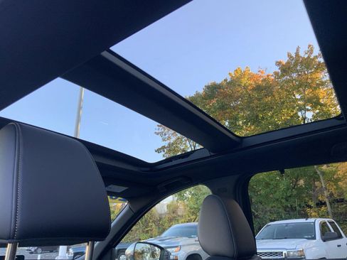 Used 2024 MAZDA CX-90 3.3 Turbo w/ Premium Plus Pkg image 10