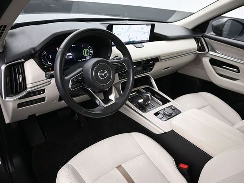 Certified 2024 MAZDA CX-90 Plug-In Hybrid w/ Premium Plus AWD/4WD image 10