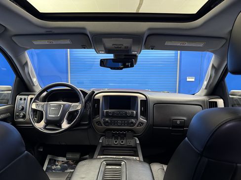 Used 2016 GMC Sierra 2500 Denali w/ Duramax Plus Package AWD/4WD image 29