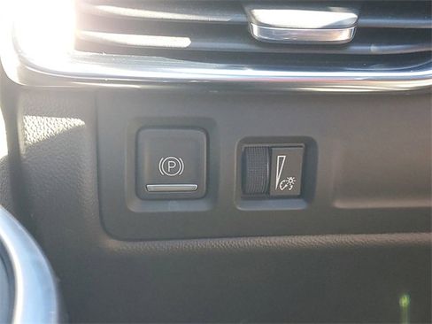 Used 2020 Cadillac XT4 Sport w/ Cold Weather Package image 21