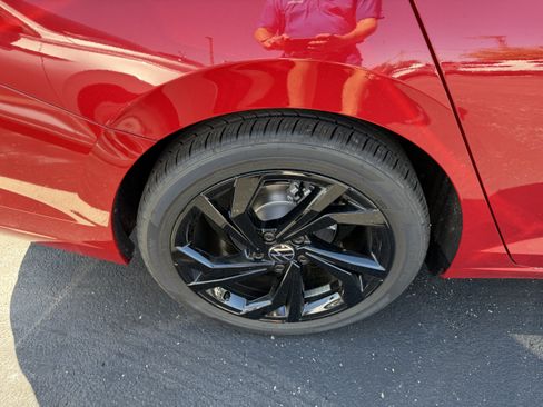 New 2026 Volkswagen Jetta SE FWD image 8