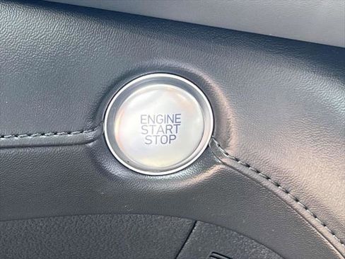 Used 2022 Hyundai Santa Fe Limited image 24