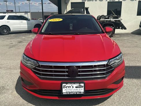 Used 2019 Volkswagen Jetta SE FWD image 3