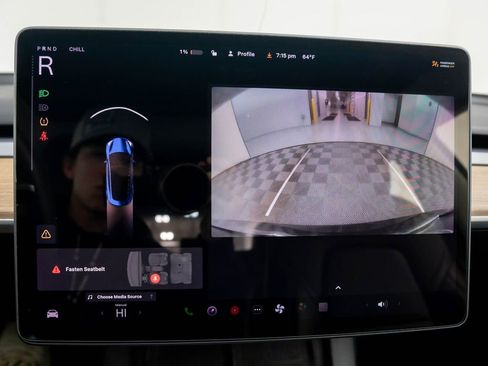 Used 2021 Tesla Model 3 Standard Range Plus image 22